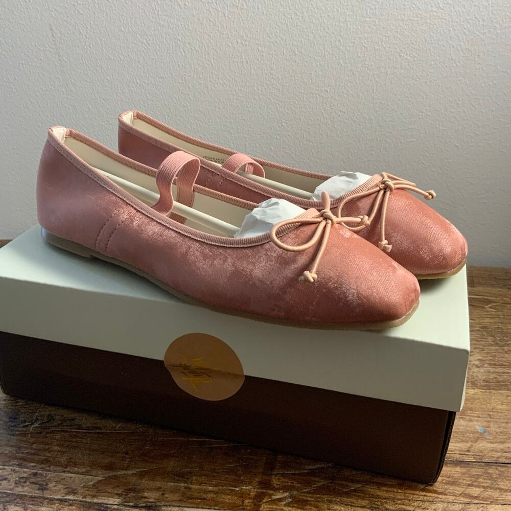 Oasis Ballerina Pink Flats *says 8.5, fits more like a 9.5*